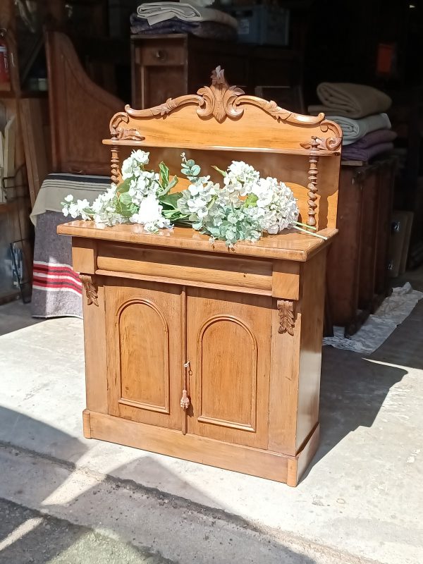 sold sold so1d ... Sweetest Petite Chiffonier - Image 3