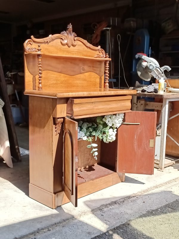 sold sold so1d ... Sweetest Petite Chiffonier - Image 7