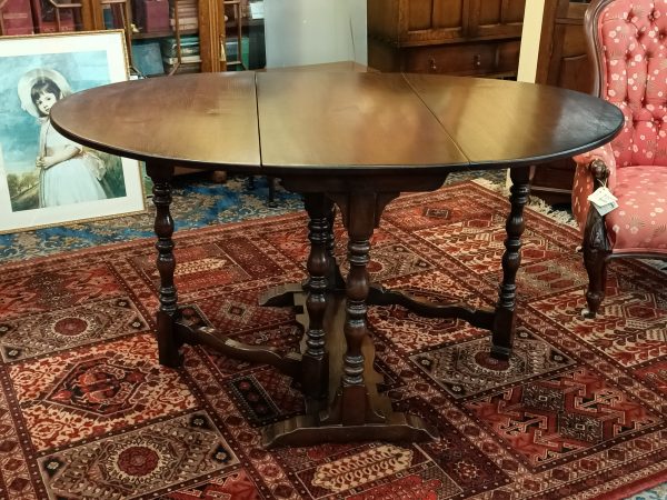 Oak Refectory Gateleg Table - Image 4