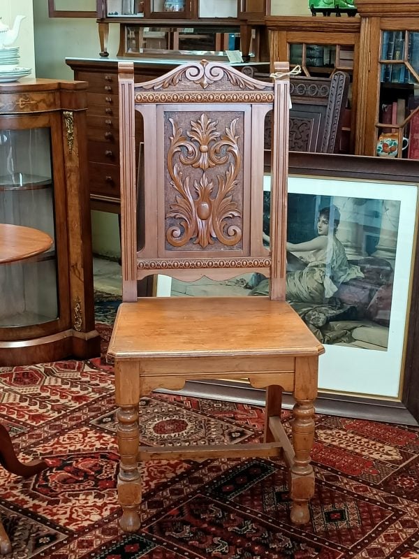 Colonial Rimu hallchair - Image 8