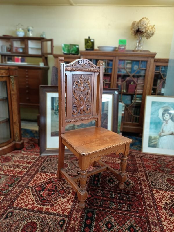 Colonial Rimu hallchair - Image 10