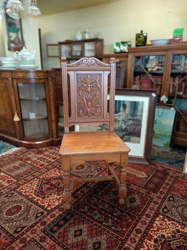 Colonial Rimu hallchair - Image 9