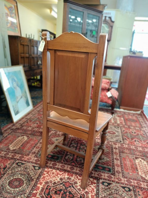 Colonial Rimu hallchair - Image 6