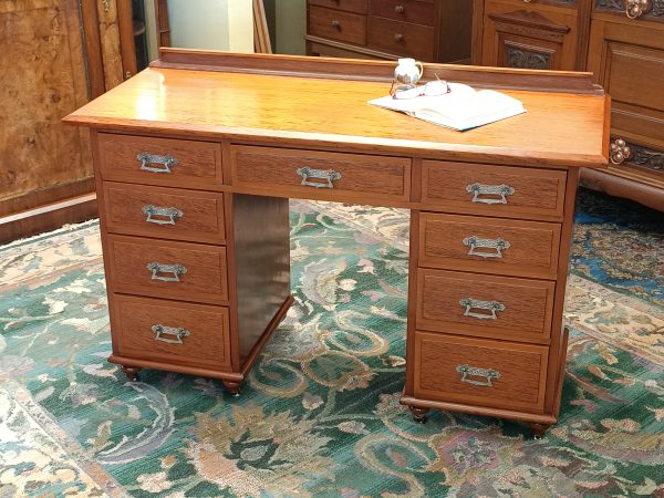 Kauri Pedestal Desk - Image 8