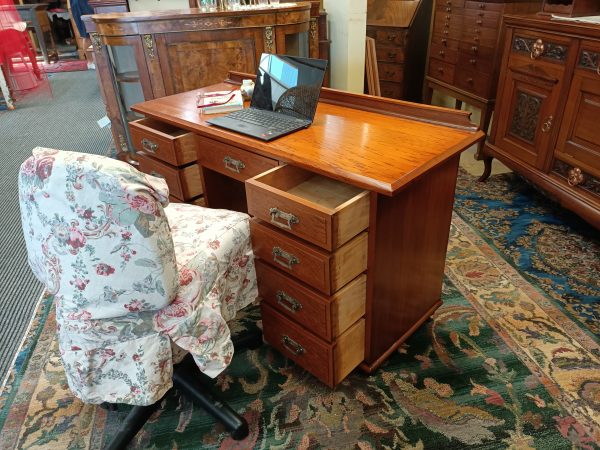 Kauri Pedestal Desk - Image 13