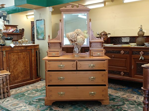 Colonial Kauri Dressing Table - Image 8