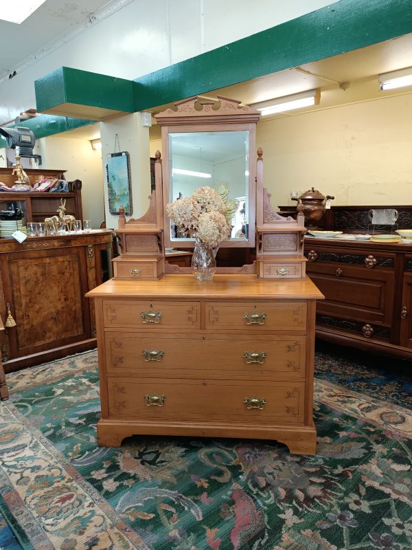 Colonial Kauri Dressing Table