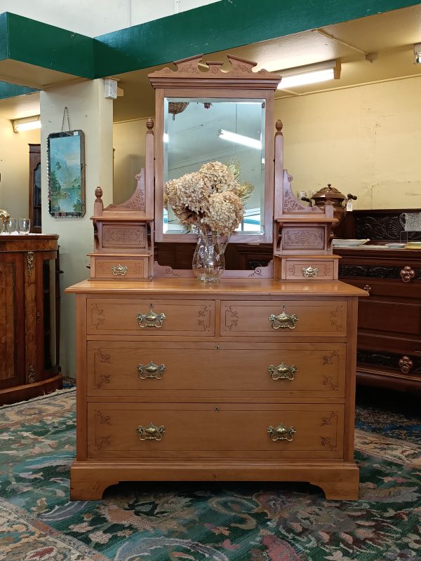 Colonial Kauri Dressing Table - Image 5