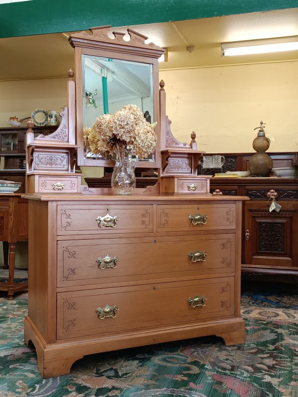 Colonial Kauri Dressing Table - Image 12