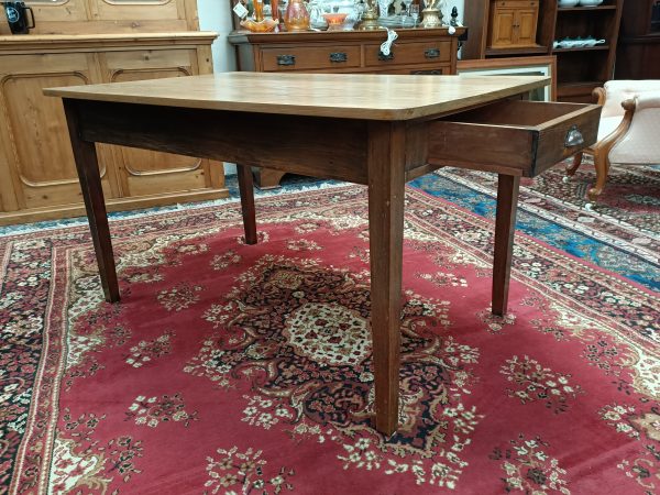 Scrub top kauri kitchen table - Image 10