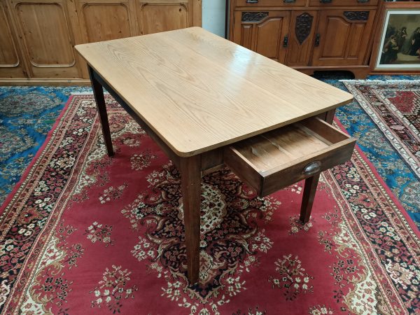Scrub top kauri kitchen table - Image 9