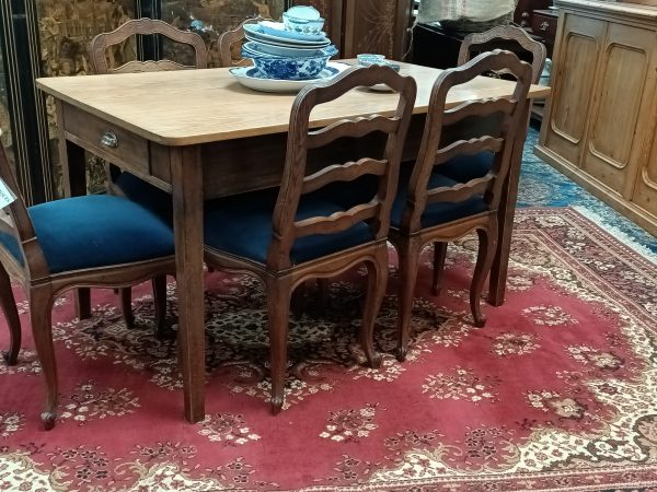 Scrub top kauri kitchen table - Image 3