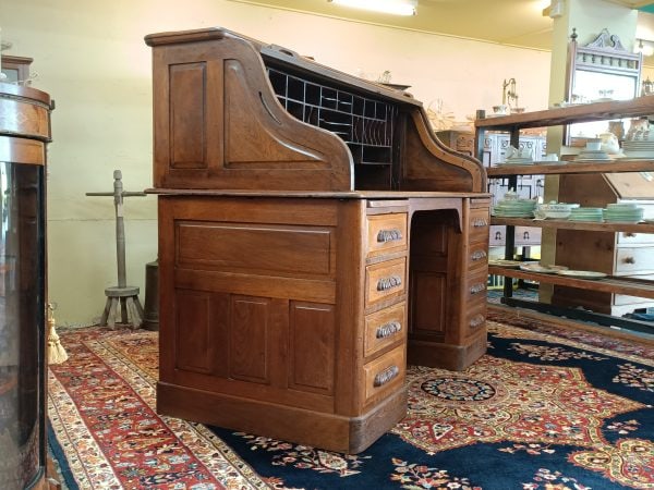 Oak and walnut Rolltop desk - Image 6