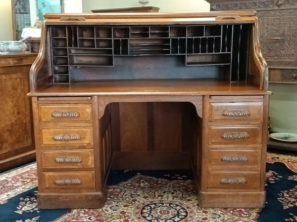 Oak and walnut Rolltop desk - Image 8