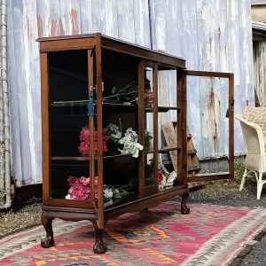 Oak china cabinet