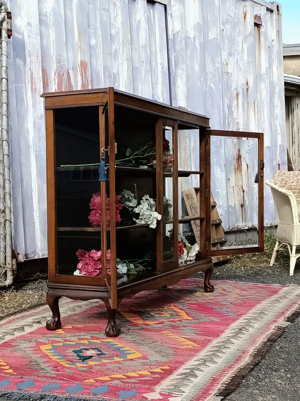 Oak china cabinet