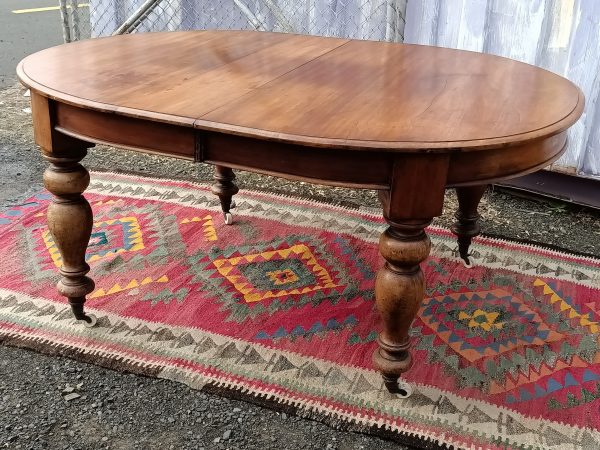 Cedar extension dining table - Image 3