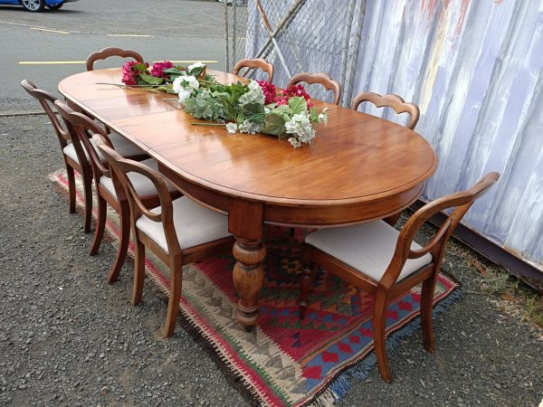Cedar extension dining table - Image 12