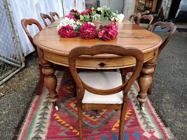 Cedar extension dining table - Image 10