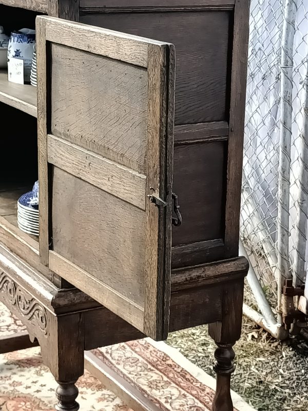 Country oak court cupboard - Image 6