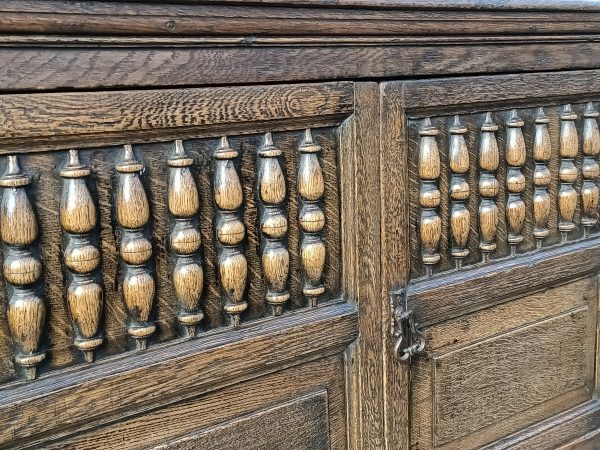 Country oak court cupboard - Image 14
