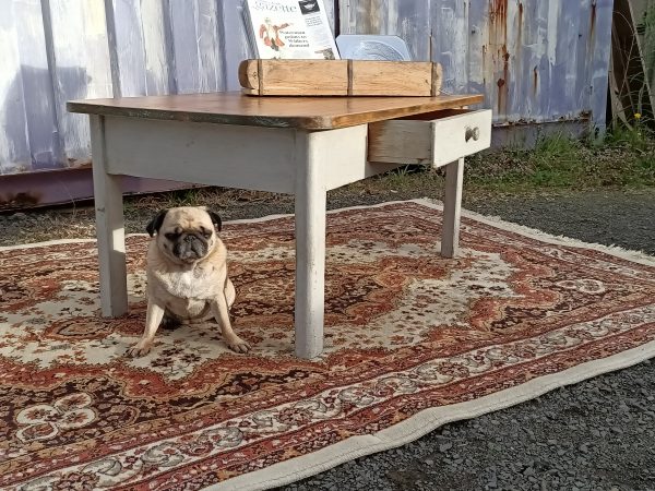 Country chic pine coffee table - Image 4
