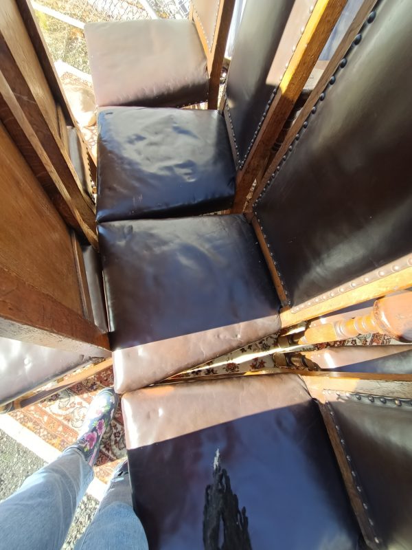 A set of ten oak dining chairs - Image 10