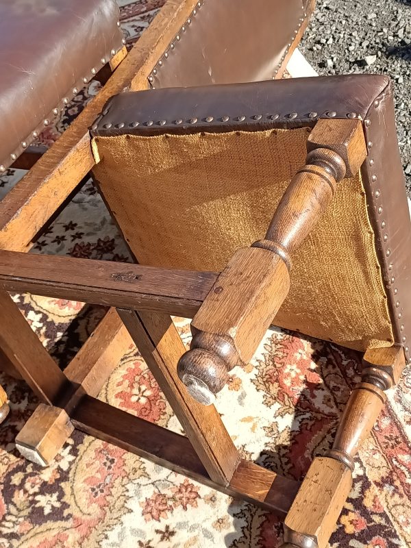 A set of ten oak dining chairs - Image 15