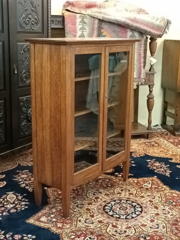 Shaker'esc Oak cabinet aka bookcase - Image 12
