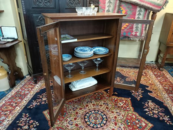 Shaker'esc Oak cabinet aka bookcase - Image 7