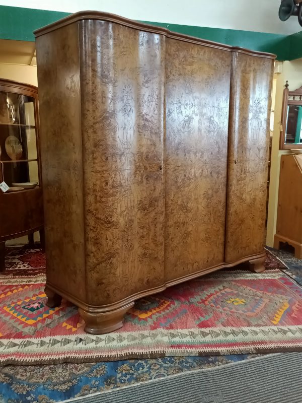 Burr Walnut Wardrobe, a three bay - Image 5
