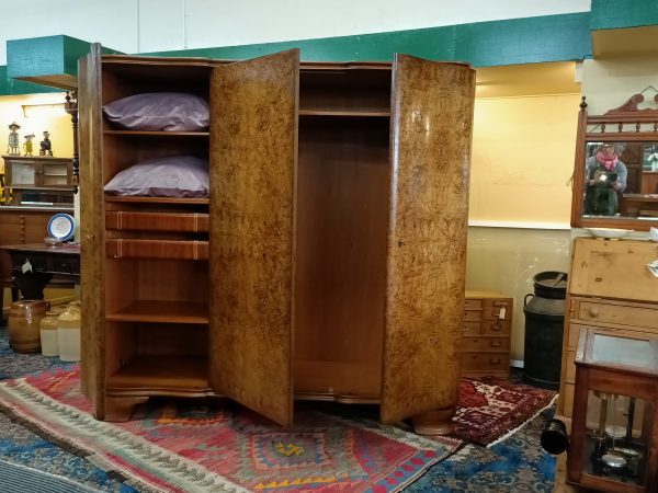 Burr Walnut Wardrobe, a three bay - Image 11