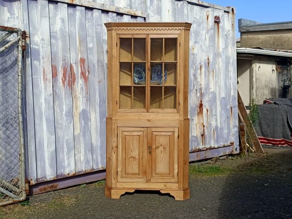 Pine Corner Cupboard - Image 12