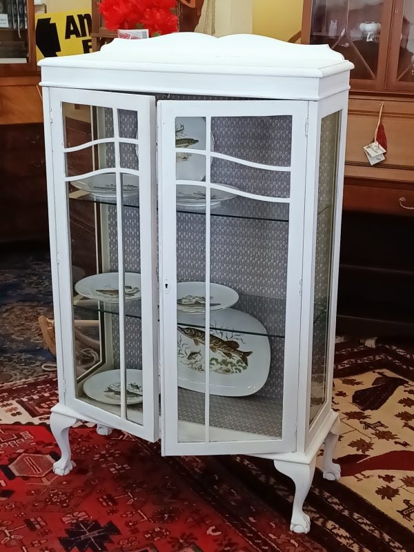 Shabby Chic China Cabinet - Image 2