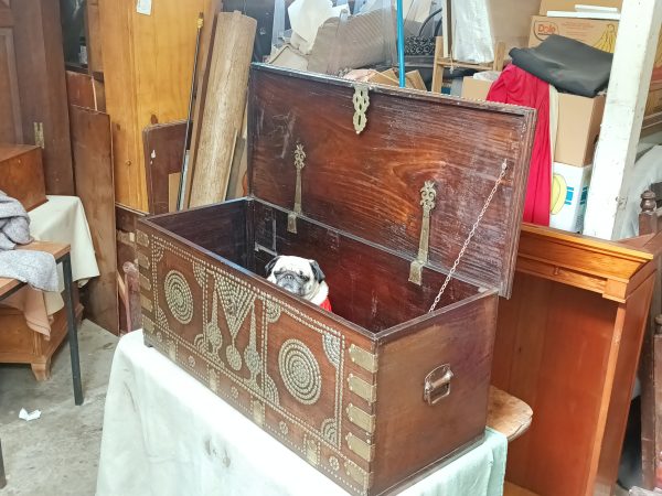 Zanzibar Chest - Image 2