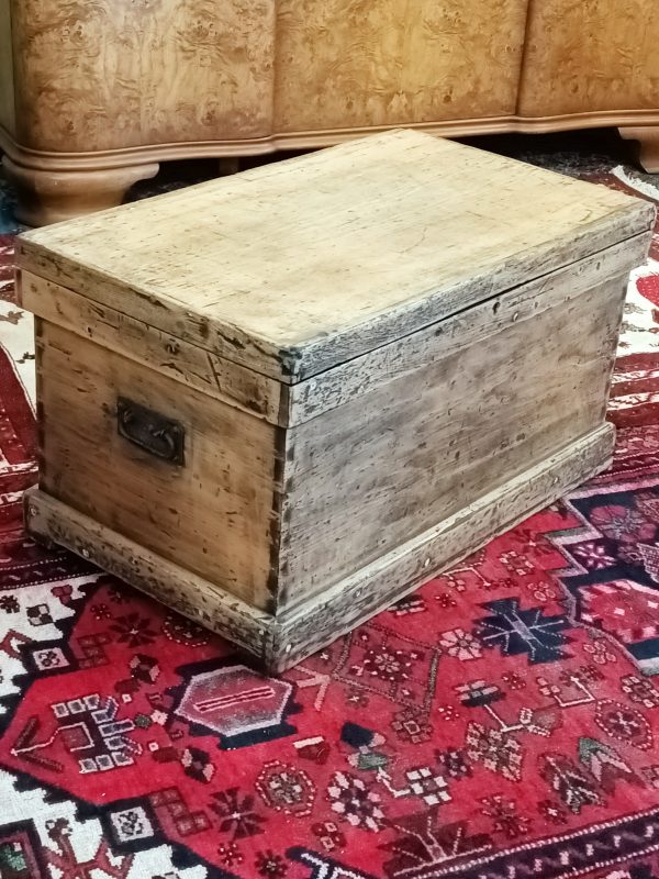 Victorian Carpenter's Tool Trunk - Image 3