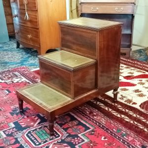 step on up, Mahogany bedroom steps