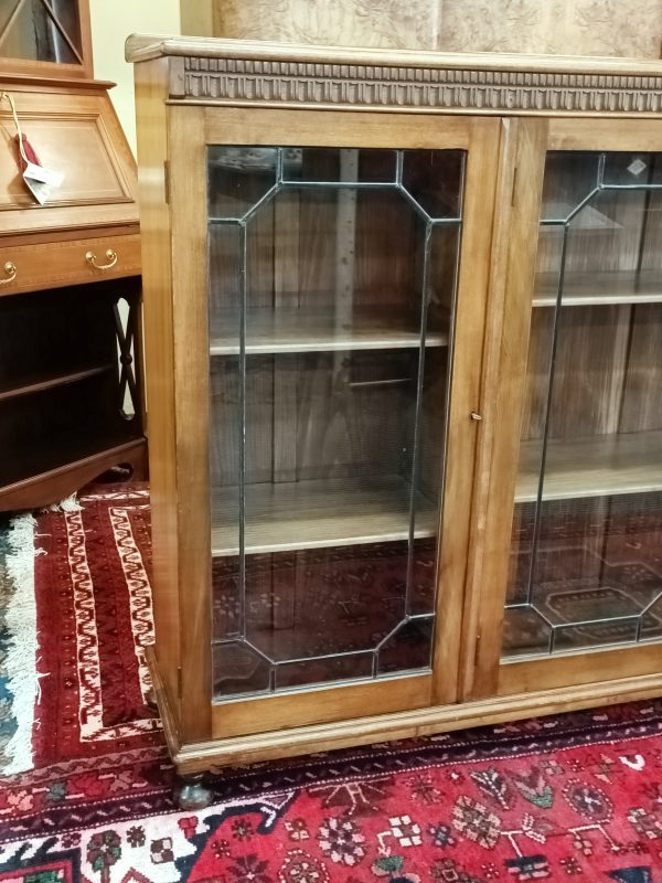 long'ish Walnut bookcase - Image 14