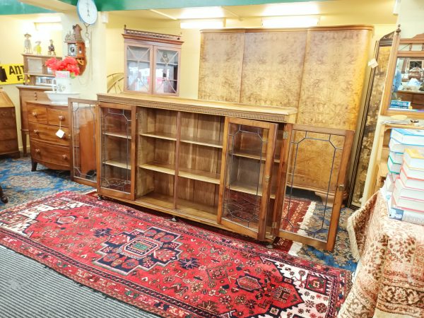 long'ish Walnut bookcase - Image 5