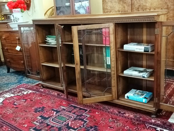 long'ish Walnut bookcase - Image 6