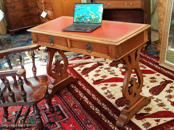 BADA approved Window Table