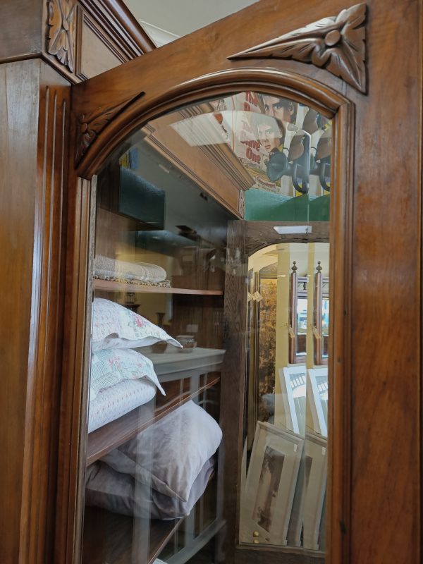 sold sold sold ... Large Chestnut Vitrine - Image 7