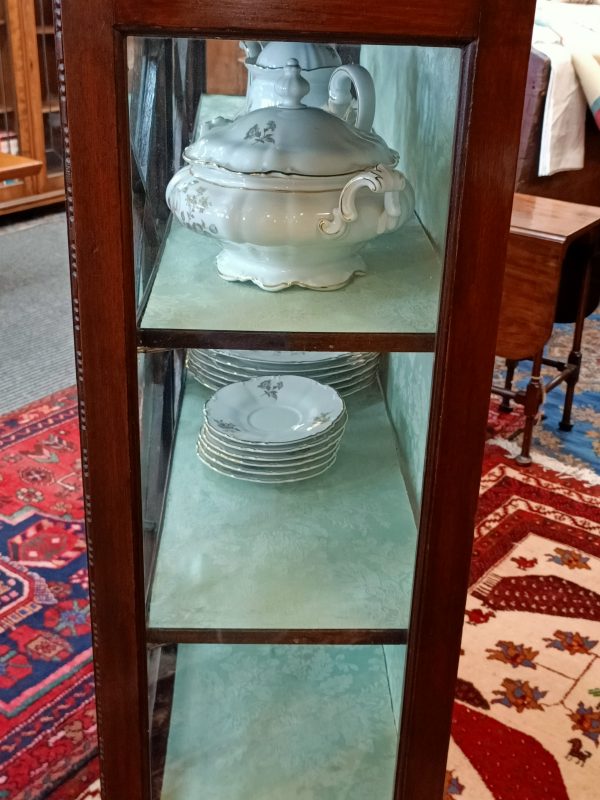 Edwardian Mahogany china cabinet - Image 6