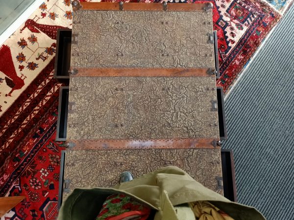 A Coffee Table...who wants to be a travel trunk - Image 7