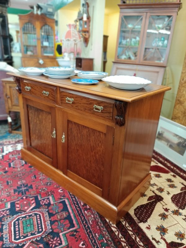 Mottled Kauri sideboard Cabinet - Image 4
