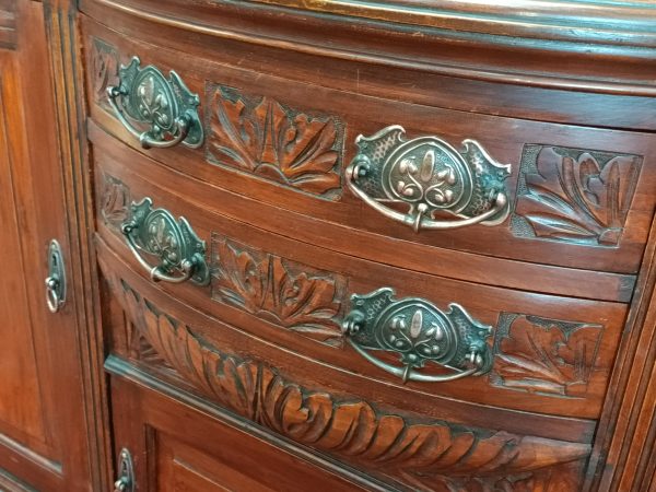 Mmm bellyfront..American Walnut Sideboard - Image 4