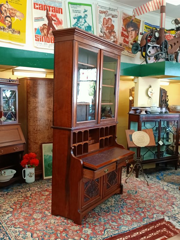 American walnut, English made Secretaire - Image 5