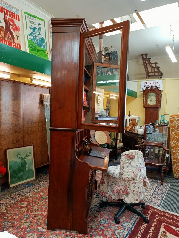 American walnut, English made Secretaire - Image 8