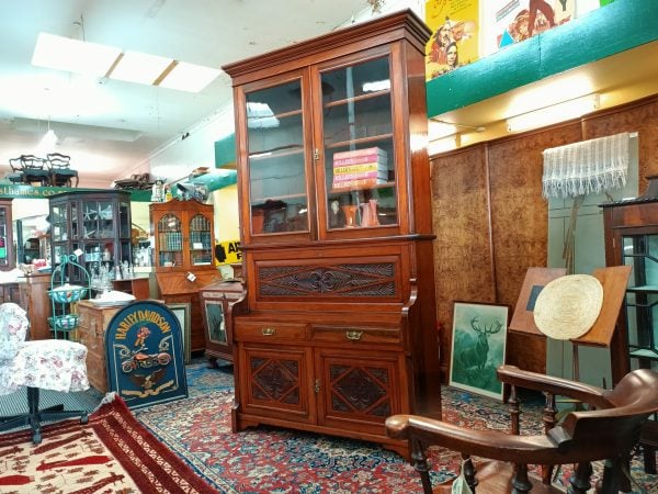 American walnut, English made Secretaire - Image 15