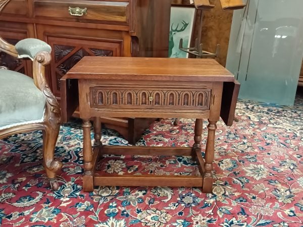 lil Oak Table